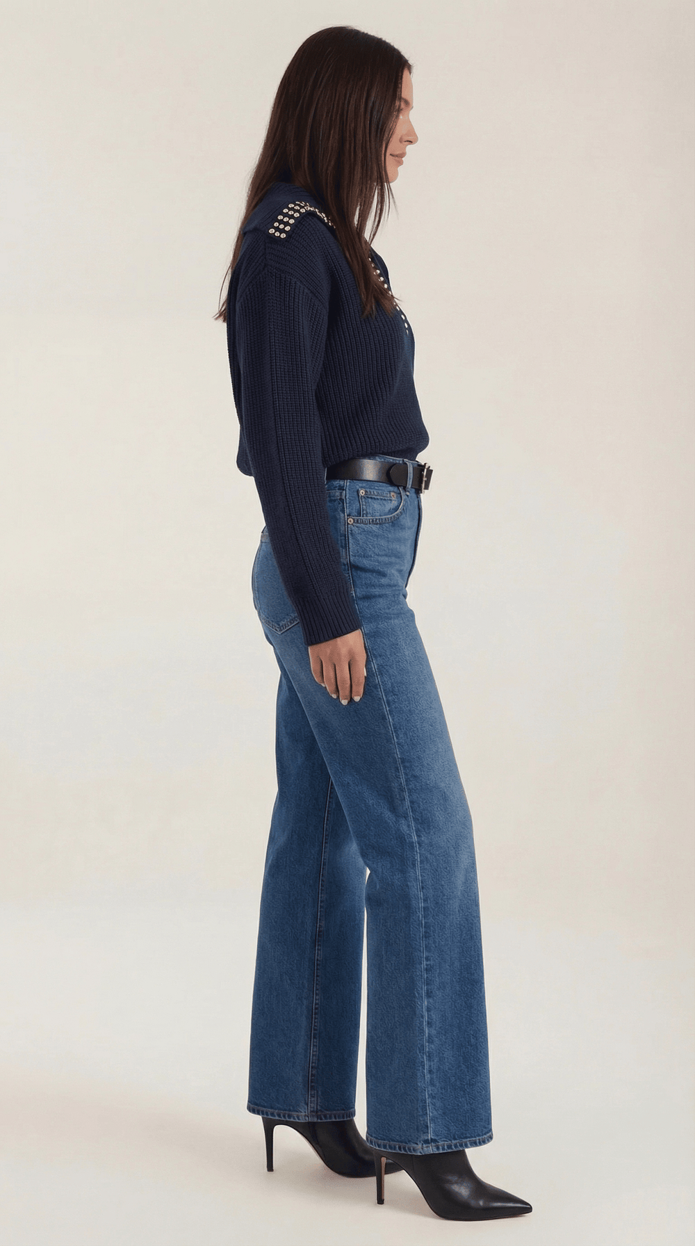 Daniela | Jersey de lana con cuello de tachuelas