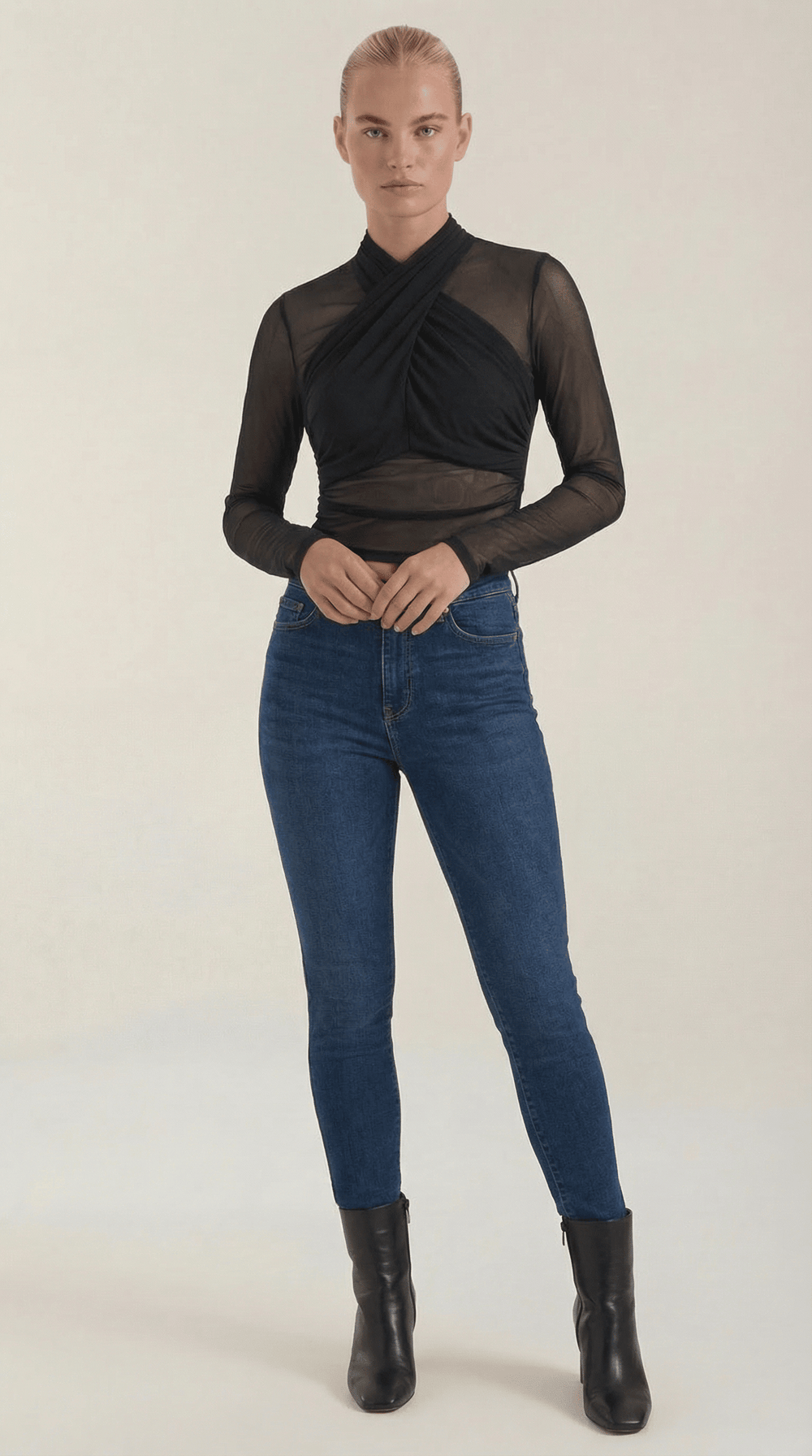 Georgina | Top cruzado de malla transparente