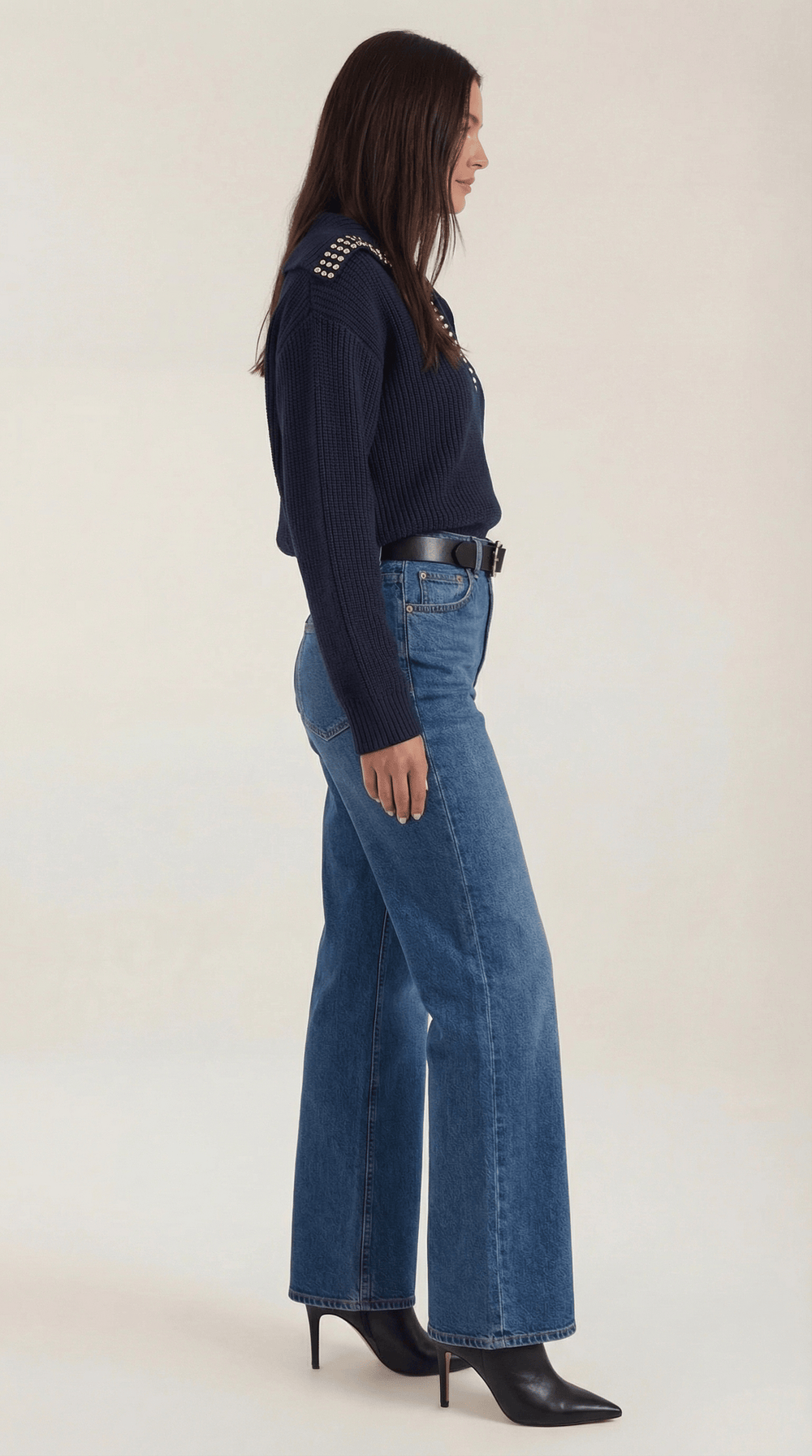 Daniela | Jersey de lana con cuello de tachuelas