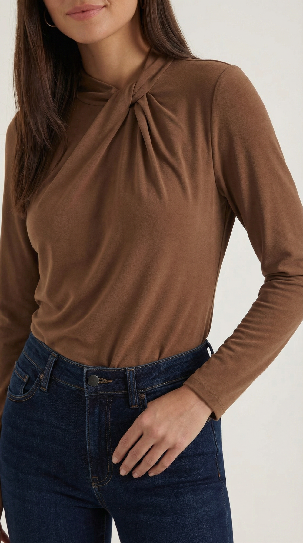 Jimena | Blusa con cuello alto anudado