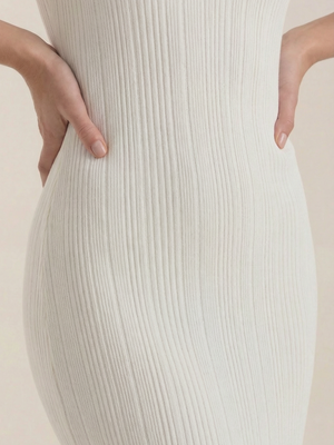Sonia | Vestido ajustado de cuello