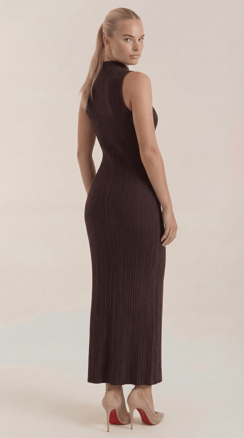 Sonia | Vestido ajustado de cuello