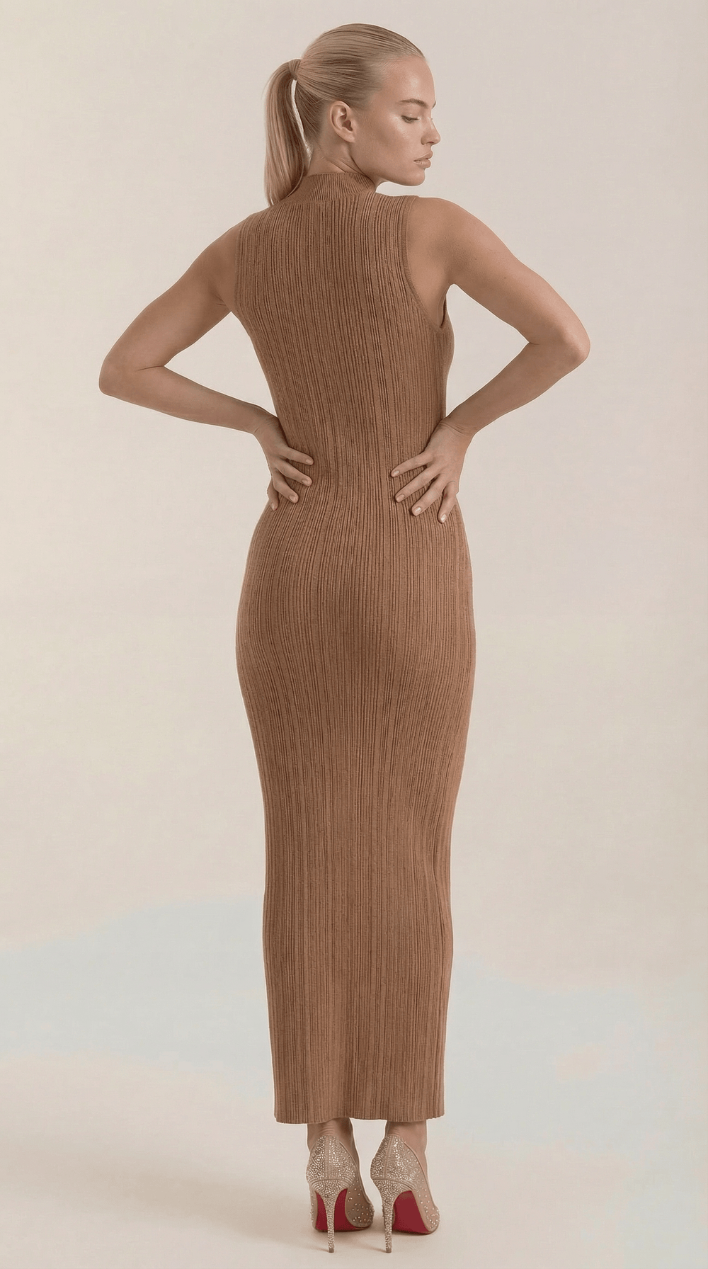 Sonia | Vestido ajustado de cuello