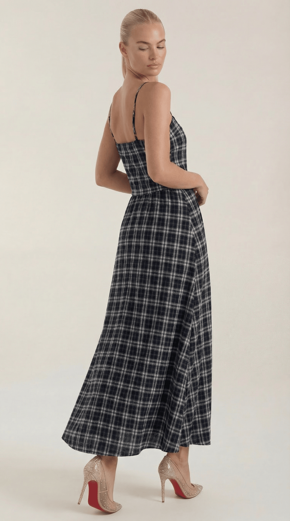 Valeria | Vestido midi a cuadros